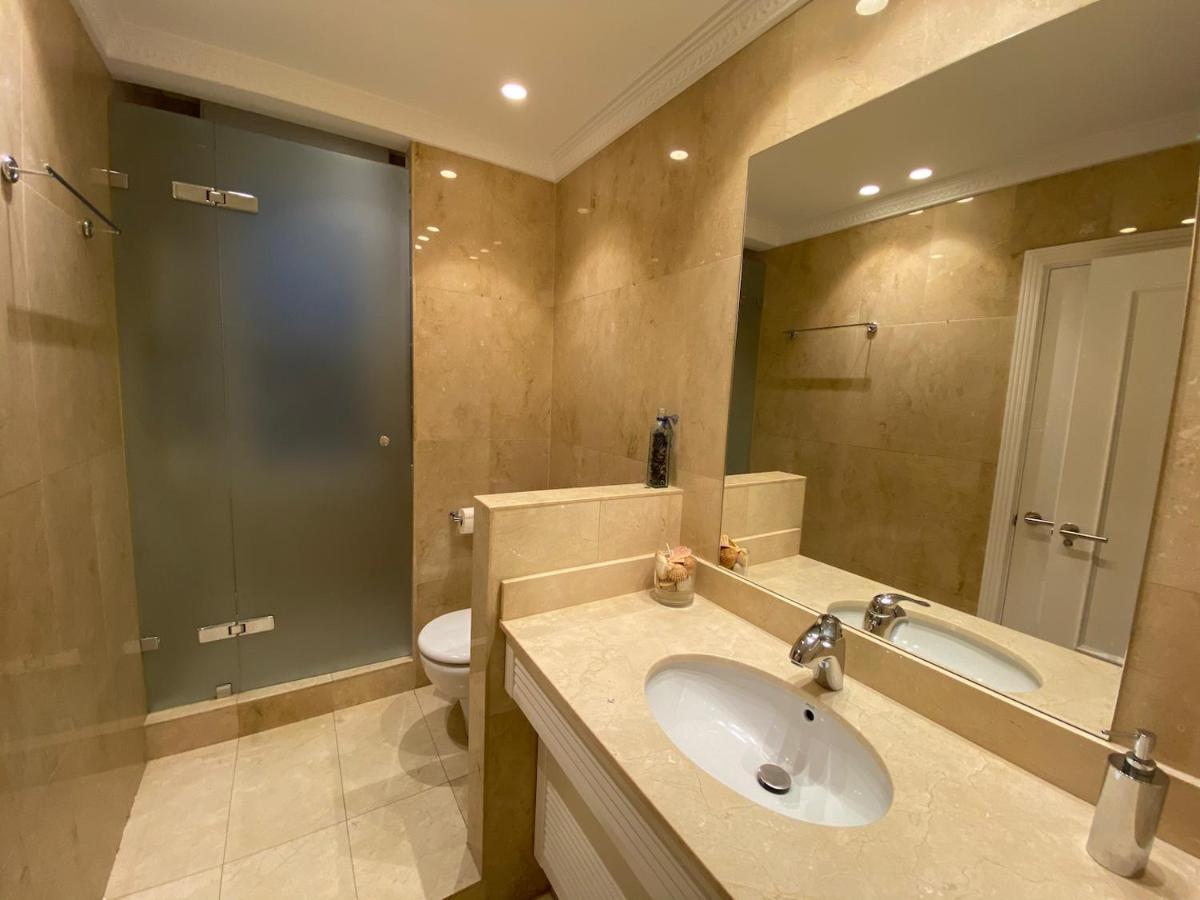 110 M2 Central Apartment In Abando Close To Guggenheim With Parking بلباو المظهر الخارجي الصورة